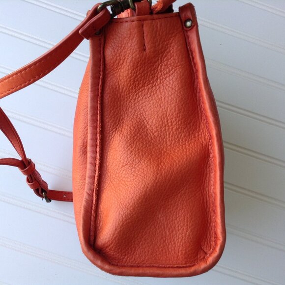 ⭐AMERICAN LEATHER CO 100% GENUINE LEATHER PURSE in Orange⭐ - Picture 4 of 6